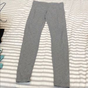 Lululemon Wunder Unders Sz 6
